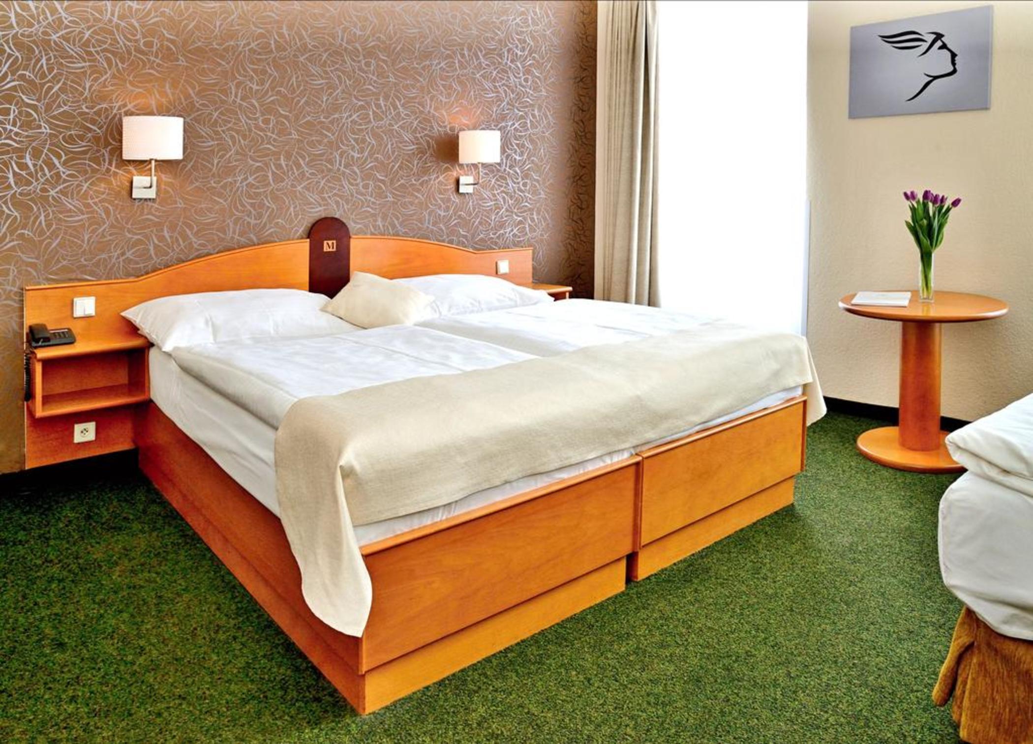 Hotel Merkur - Czech Leading Hotels Prague Ngoại thất bức ảnh