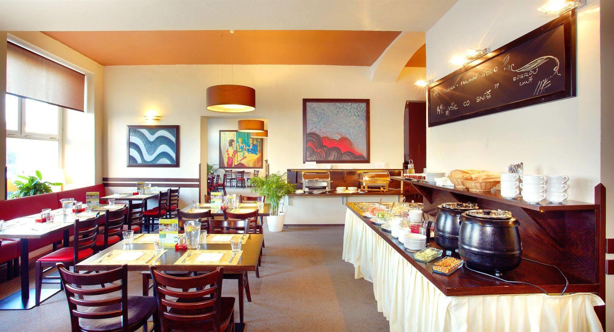 Hotel Merkur - Czech Leading Hotels Prague Ngoại thất bức ảnh